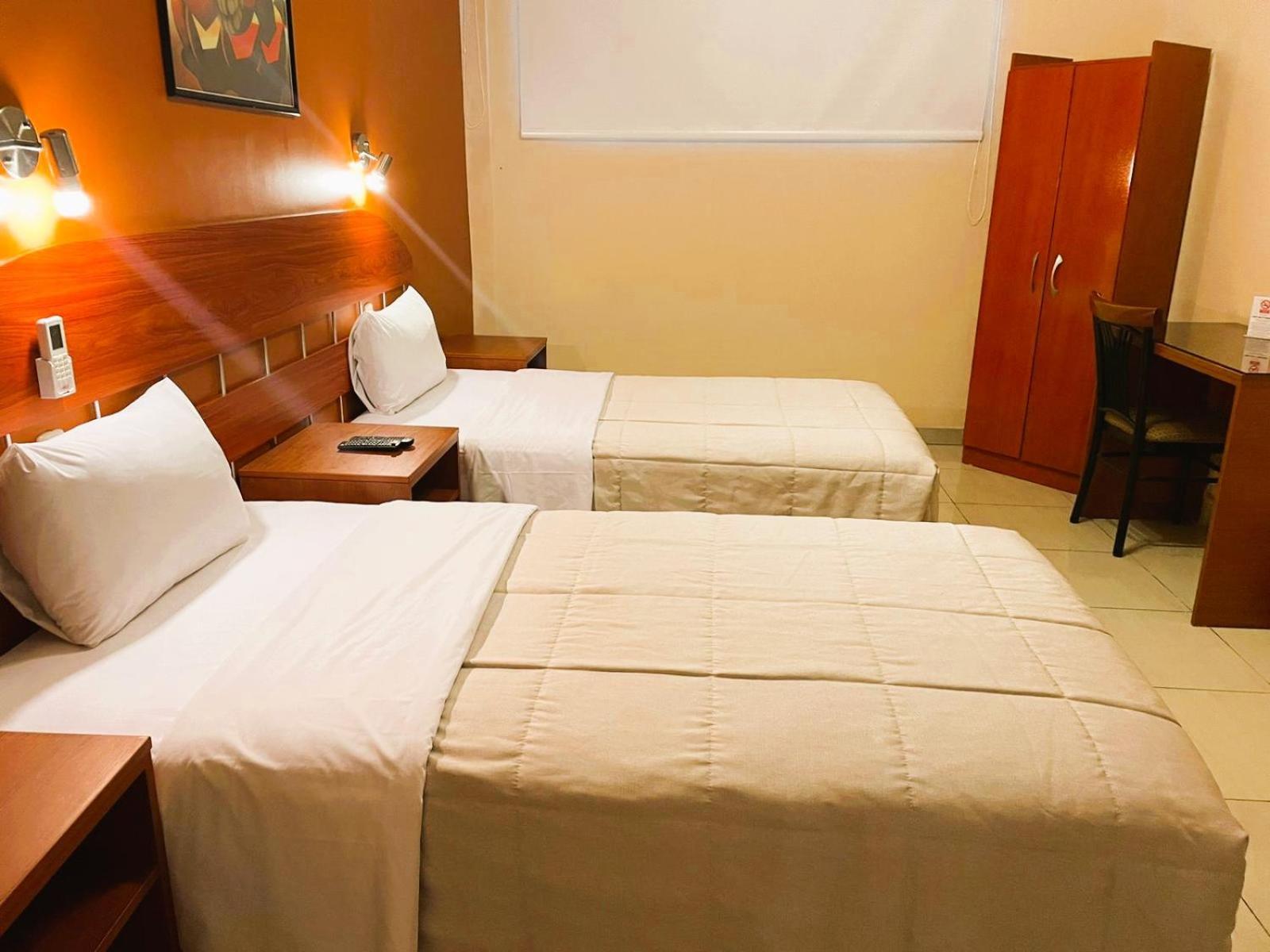 Hotel Javier Prado Inn Lima Dış mekan fotoğraf